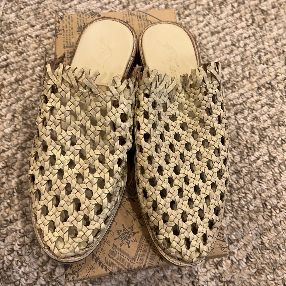 Free People slides